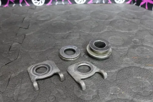 1986 Yamaha 83-88 YZ250 OEM REAR AXLE BACK WHEEL RIM PIVOT BOLT AXEL