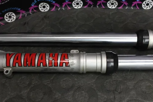1986 Yamaha YZ250 OEM RIGHT LEFT FRONT SUSPENSION FORKS SHOCKS 1LU-23102-L0-00