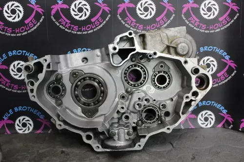 2001 yamaha 00-01 yz426f LEFT RIGHT ENGINE CRANKCASE CRANK CASES BLOCK CASE SET