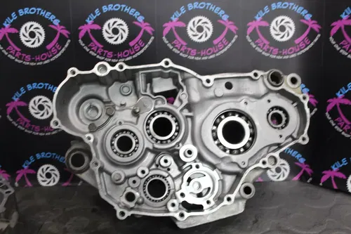 2001 yamaha 00-01 yz426f LEFT RIGHT ENGINE CRANKCASE CRANK CASES BLOCK CASE SET