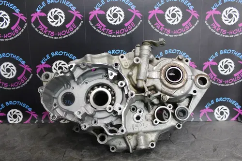 2001 yamaha 00-01 yz426f LEFT RIGHT ENGINE CRANKCASE CRANK CASES BLOCK CASE SET