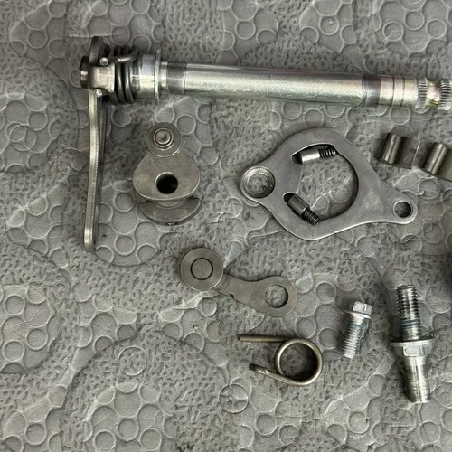 2017 kawasaki kx250f SHIFTER SHIFTING MECHANISM RATCHET PAWL ASSY
