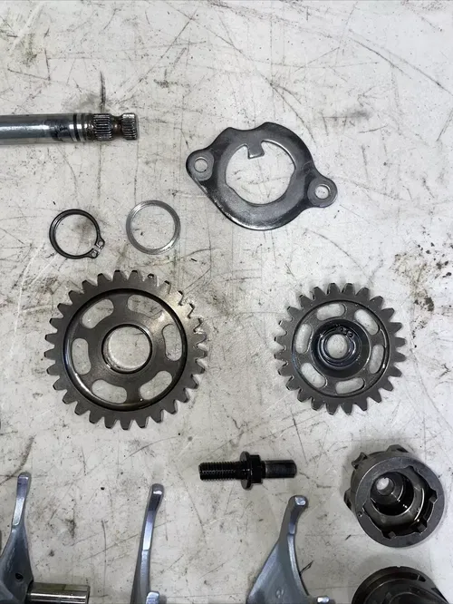 2007 YZ450F TRANSMISSION GEAR CHANGE FORKS SHIFT SHAFT CAM DRUM SHIFTER
