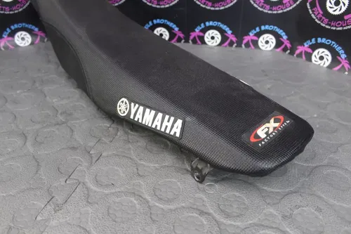 2013 yamaha 10-13 yz250f OEM SEAT FOAM PAN COVER SADDLE 17D-24710-00-00