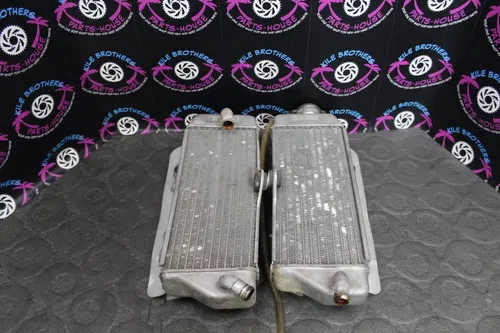2004 Yamaha 03-05 YZ450F OEM ENGINE MOTOR COOLING COOLER RADIATOR