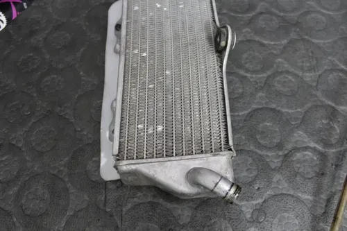 2004 Yamaha 03-05 YZ450F OEM ENGINE MOTOR COOLING COOLER RADIATOR