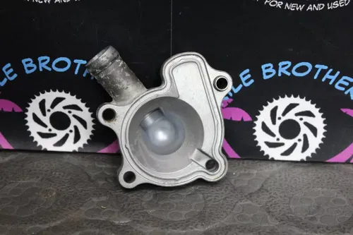 2006 honda 04-06 crf250r OEM ENGINE WATER PUMP HOUSING COVER 19221-KRN-670