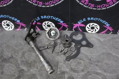 1996 honda 83-07 cr125r SHIFTER SHIFTING MECHANISM RATCHET PAWL ASSY