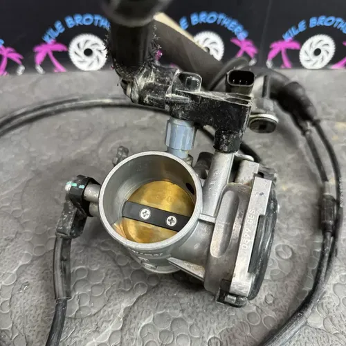 2017 kawasaki kx250f OEM MAIN FUEL INJECTOR THROTTLE BODY BODIES 16163-0899