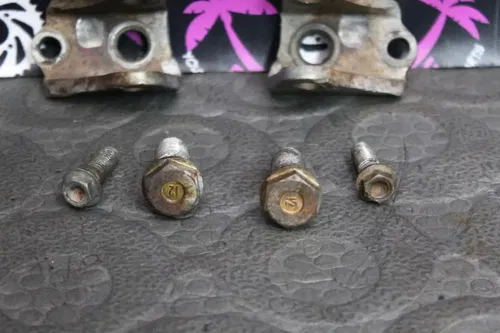 2004 honda 02-12 crf450r OEM LEFT RIGHT FOOT PEG MOUNTS