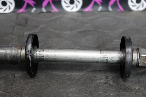 1991 KAWASAKI 90-92 KX125 OEM FRONT WHEEL RIM AXLE PIVOT BOLT 41068-1310