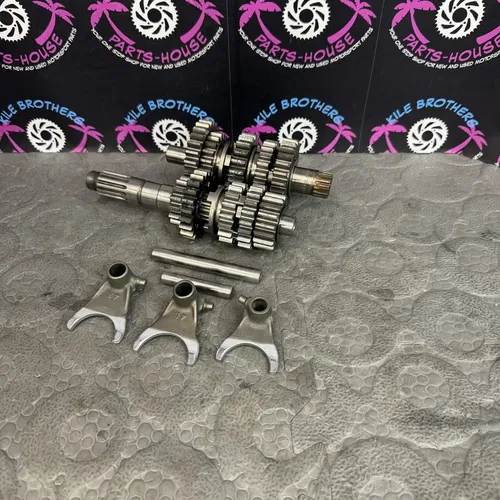 02-05 honda crf450r OEM ENGINE TRANSMISSION TRANNY ASSEMBLY GEARS 23210-MEN-A00