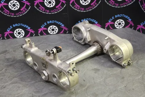 2006 honda crf450x OEM FRONT FORKS LOWER UPPER TRIPLE TREE STEM CLAMP
