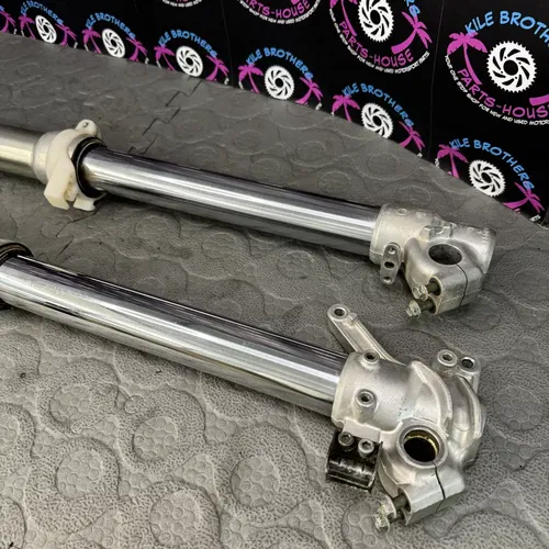 2003 99 - 03 yamaha yz125 OEM RIGHT LEFT FRONT SUSPENSION FORKS SHOCKS FORK SET