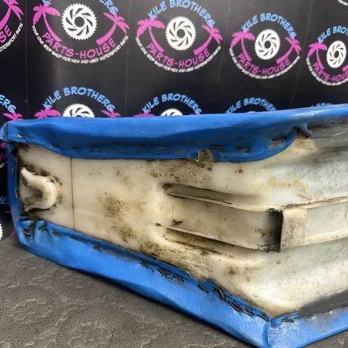 1991 kawasaki 90-91 kx250 OEM SEAT SADDLE PAN FOAM COVER 53001-1630-MZ
