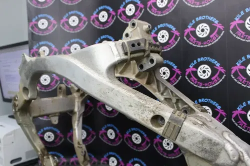 2006 yamaha yz250f OEM MAIN FRAME CHASSI CHASSIS 5XC-21101-90-00