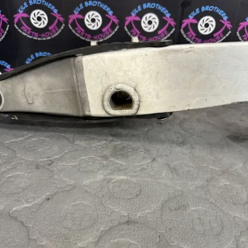 2003 YAMAHA YZ125 OEM SWINGARM SWING ARM SUSPENSION 5UN-22110-00-00