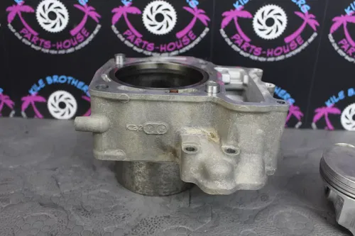 2005 kawasaki kfx700 OEM ENGINE CYLINDER PISTON BLOCK JUG BARREL FRONT