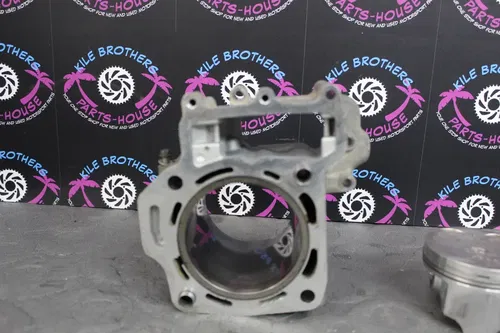 2005 kawasaki kfx700 OEM ENGINE CYLINDER PISTON BLOCK JUG BARREL FRONT