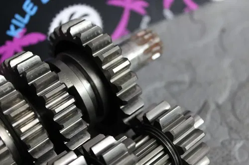 2005 suzuki rmz250 OEM ENGINE TRANSMISSION TRANNY ASSEMBLY GEARS