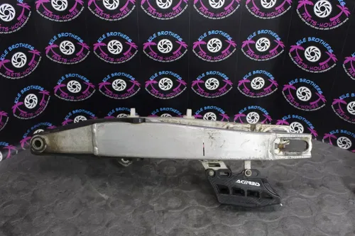 2014 kawasaki 13-15 kx450f OEM SWINGARM SWING ARM SUSPENSION 33001-0594
