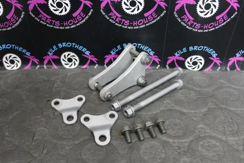 2004 Yamaha YZ450F OEM UPPER LOWER ENGINE MOTOR MOUNT STAY BRACKETS