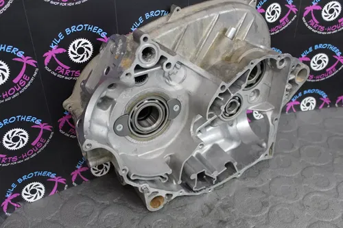 2005 kawasaki kfx700 OEM ENGINE MOTOR CRANKCASE CRANK CASE BLOCK RIGHT