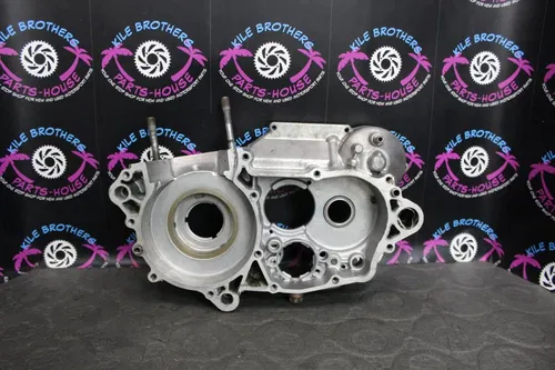 1991 kawasaki kx250 OEM LEFT RIGHT ENGINE MOTOR CRANKCASE CRANK CASES BLOCK