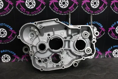 1991 kawasaki kx250 OEM LEFT RIGHT ENGINE MOTOR CRANKCASE CRANK CASES BLOCK