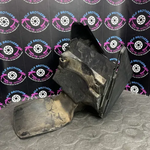 2004 yamaha 03-04 yz250f yz450f OEM AIR BOX CLEANER CASE INTAKE BOOT