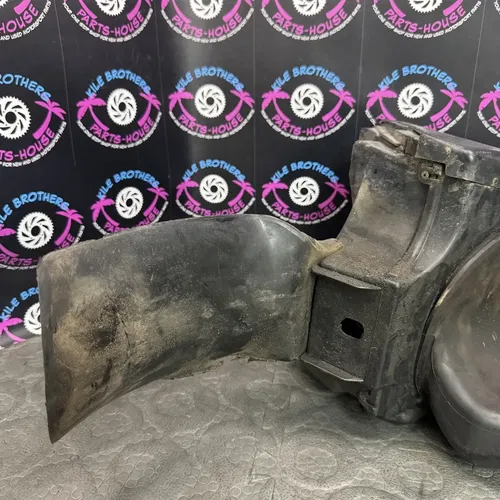 2004 yamaha 03-04 yz250f yz450f OEM AIR BOX CLEANER CASE INTAKE BOOT