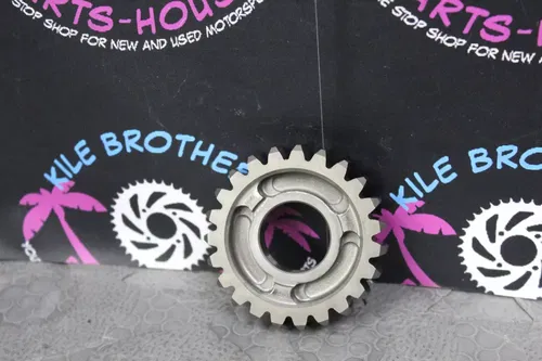 2001 99-22 yamaha yz250 OEM TRANSMISSION TRANNY GEAR 3RD WHEEL (23T)