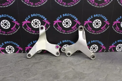2009 yamaha 06-09 yz450F 07-11 wr450f OEM ENGINE MOTOR MOUNT STAY BRACKETS