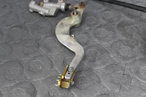 03 - 04 yamaha wr250f wr450f yz250 yz250f yz450f OEM REAR BACK BRAKE CALIPER