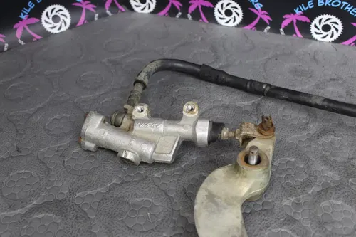 03 - 04 yamaha wr250f wr450f yz250 yz250f yz450f OEM REAR BACK BRAKE CALIPER