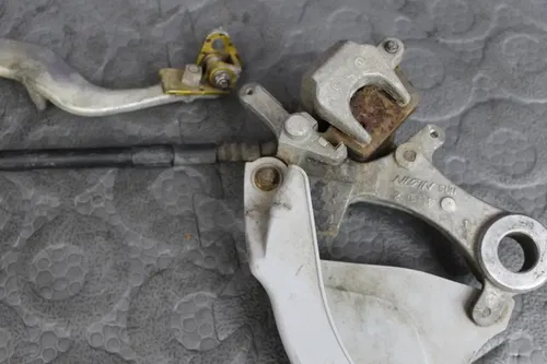 03 - 04 yamaha wr250f wr450f yz250 yz250f yz450f OEM REAR BACK BRAKE CALIPER