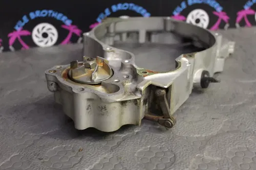 1998 Yamaha yz250 ENGINE MOTOR INNER CLUTCH COVER CASE 5DJ-12451-00-00