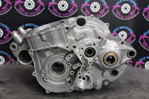 2014 husqvarna fc450 OEM LEFT RIGHT ENGINE MOTOR CRANKCASE CRANK CASES BLOCK