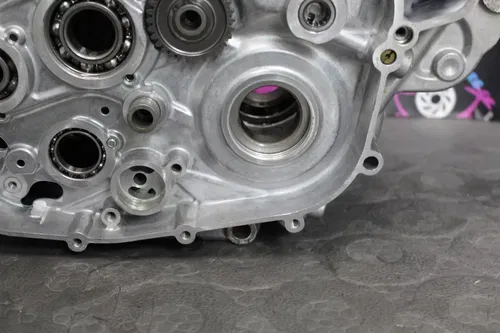 2014 husqvarna fc450 OEM LEFT RIGHT ENGINE MOTOR CRANKCASE CRANK CASES BLOCK