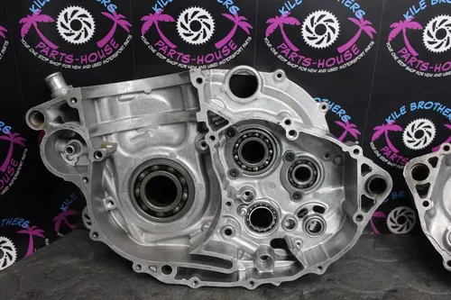 2014 husqvarna fc450 OEM LEFT RIGHT ENGINE MOTOR CRANKCASE CRANK CASES BLOCK