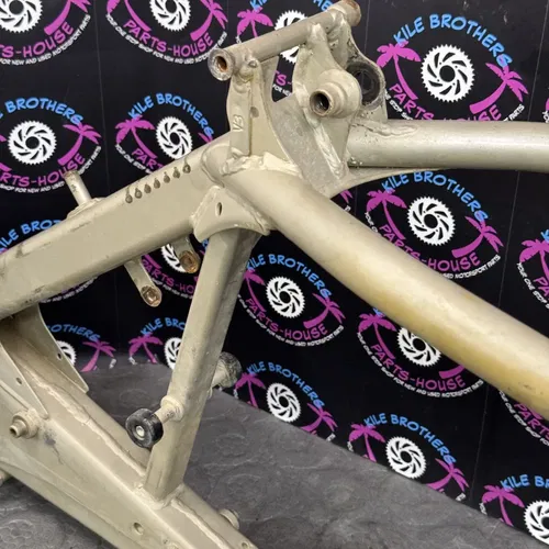 2003 ktm 450SX OEM FRAME CHASSIS CHASSI MAIN MOUNT NO TTL 5940300100096