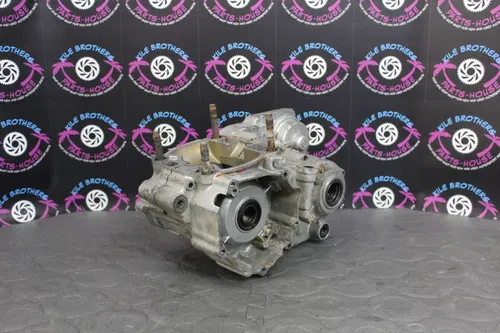 1992 yamaha yz250 OEM LEFT RIGHT ENGINE MOTOR CRANKCASE CRANK CASES BLOCK SET