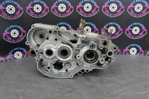 1992 yamaha yz250 OEM LEFT RIGHT ENGINE MOTOR CRANKCASE CRANK CASES BLOCK SET