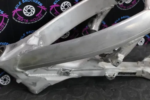 2004 honda crf250x OEM MAIN FRAME CHASSI 50010-KSC-000