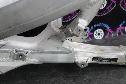 2004 honda crf250x OEM MAIN FRAME CHASSI 50010-KSC-000
