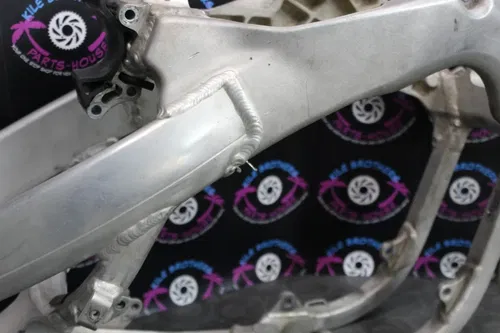 2004 honda crf250x OEM MAIN FRAME CHASSI 50010-KSC-000