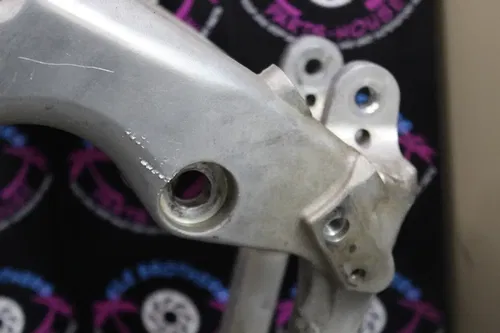 2004 honda crf250x OEM MAIN FRAME CHASSI 50010-KSC-000