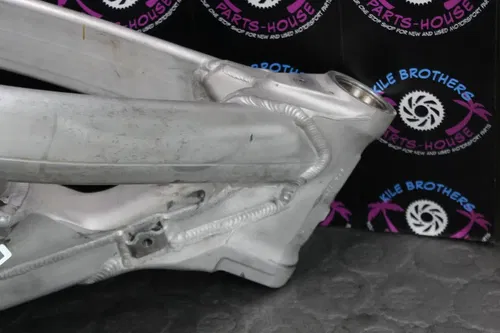 2004 honda crf250x OEM MAIN FRAME CHASSI 50010-KSC-000