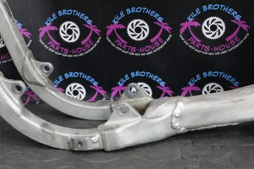 2004 honda crf250x OEM MAIN FRAME CHASSI 50010-KSC-000
