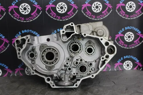 2001 yamaha 00-01 yz426f OEM LEFT RIGHT ENGINE MOTOR CRANKCASE